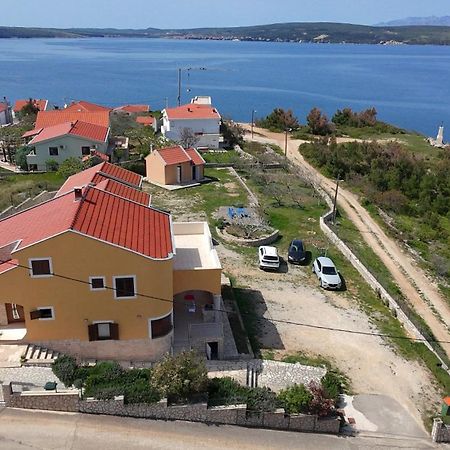 Apartments Mikecin Novigrad  Luaran gambar