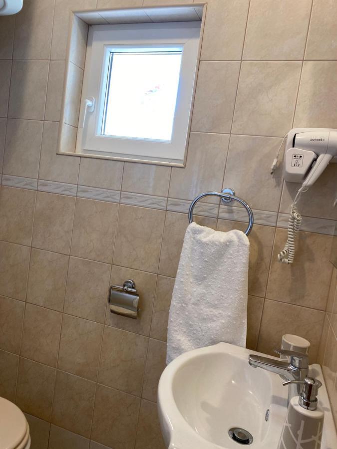 Apartments Mikecin Novigrad  Luaran gambar